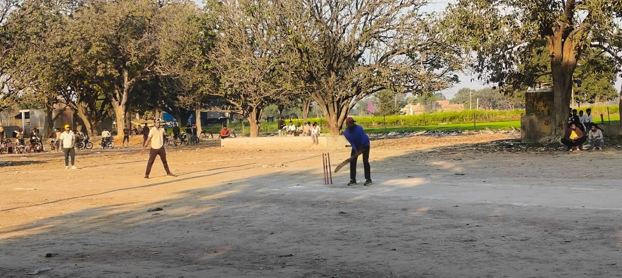 Kuramuridan's team won by seven wickets and made it to the final.