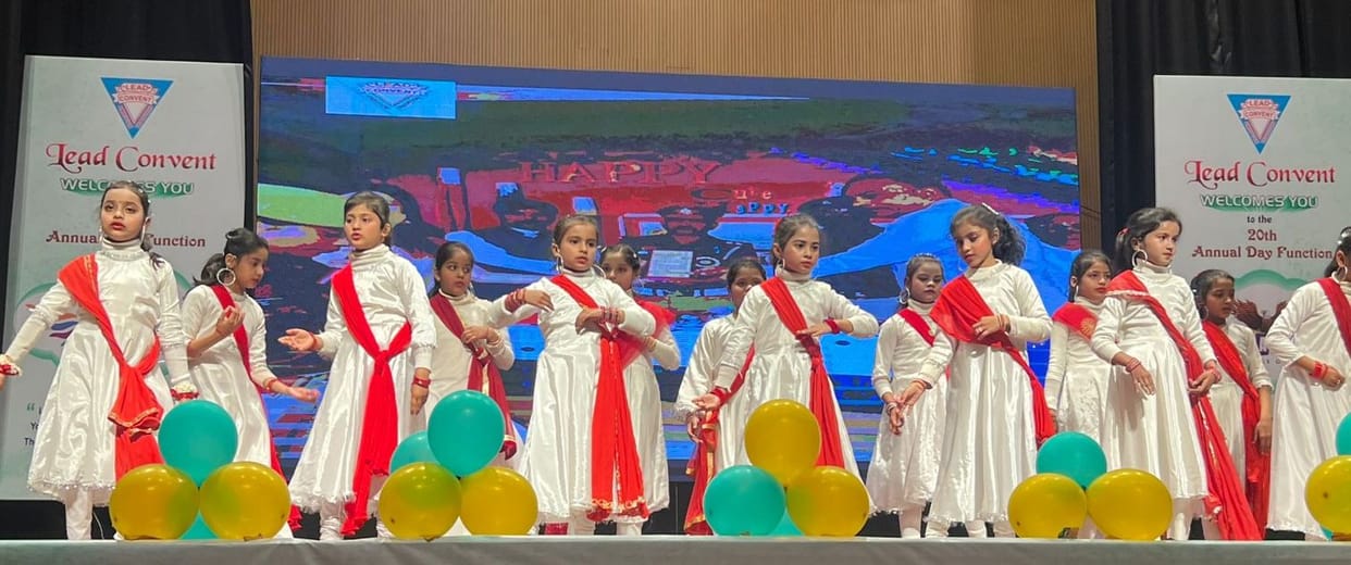 The children won applause with their colorful performances at the annual celebration.
