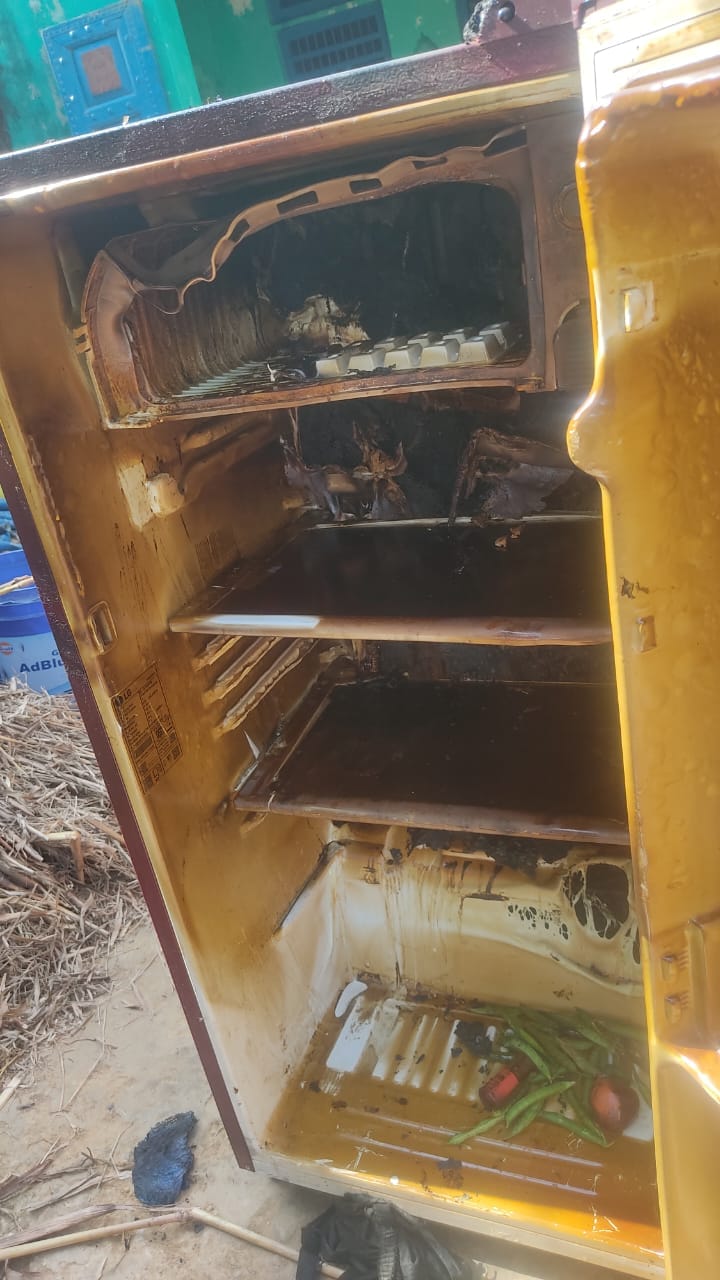 Fire in refrigerator due to short circuit