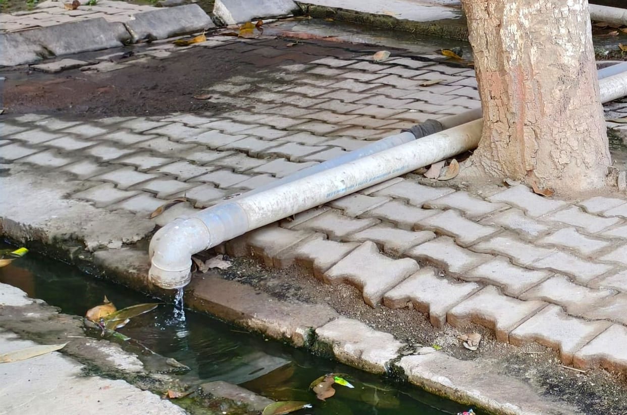The drainage system at the medical college has failed, spreading disease instead of treatment.