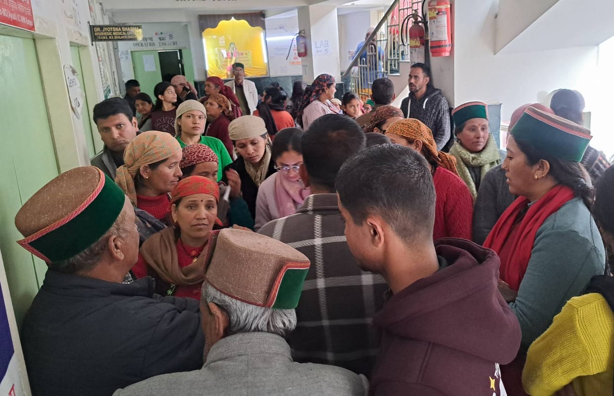 Rampur hospitals are thronged with patients