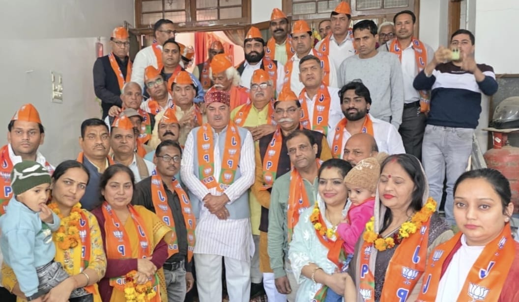 Congress leader Pramod joins BJP along with his supporters