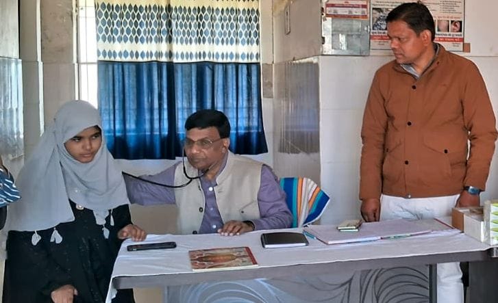 Health Fair: Crowds of patients suffering from cold, cough and fever gathered