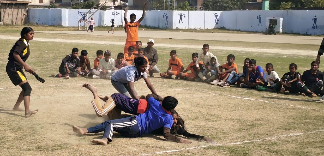 Amaniganj became the winner in the children's sports competition
