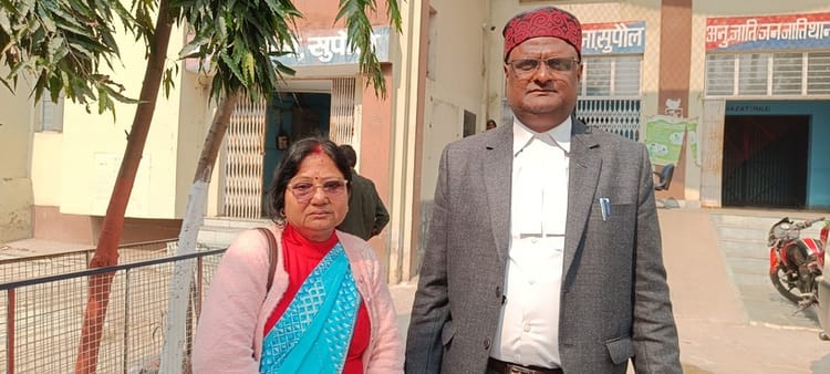 Bihar News: सिंगर उदित नारायण के खिलाफ पत्नी ने दर्ज कराई FIR, गर्भाशय निकलवाने का लगाया आरोप