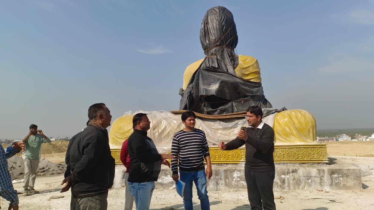 The tricolor flag will be hoisted at a height of 100 feet in Buddha Park.