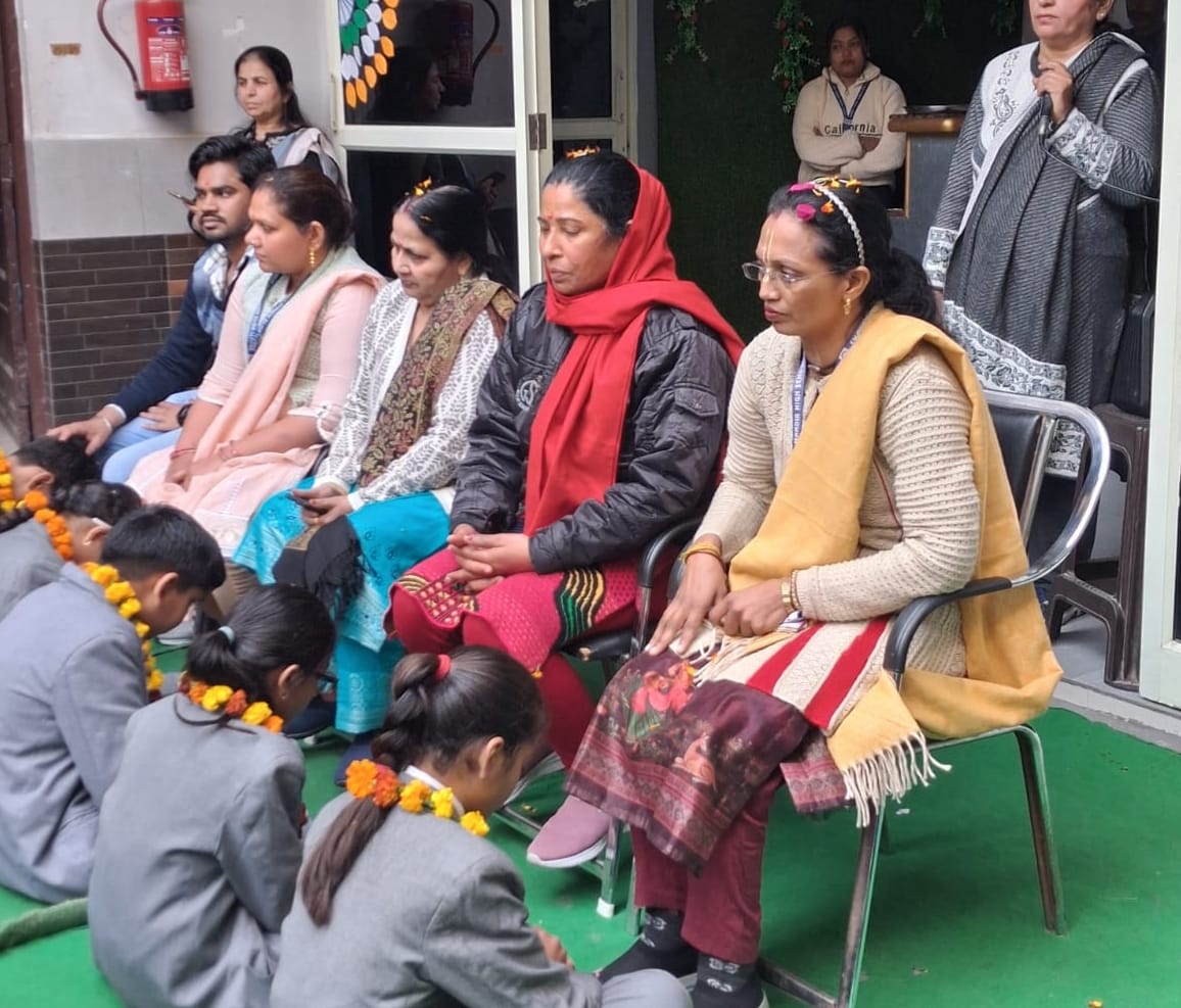 I worshipped my parents and received their blessings.