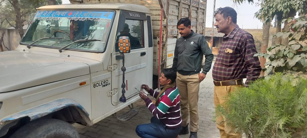 Police launch new initiative to curb cattle smuggling, begin assigning code numbers to pickup vehicles.