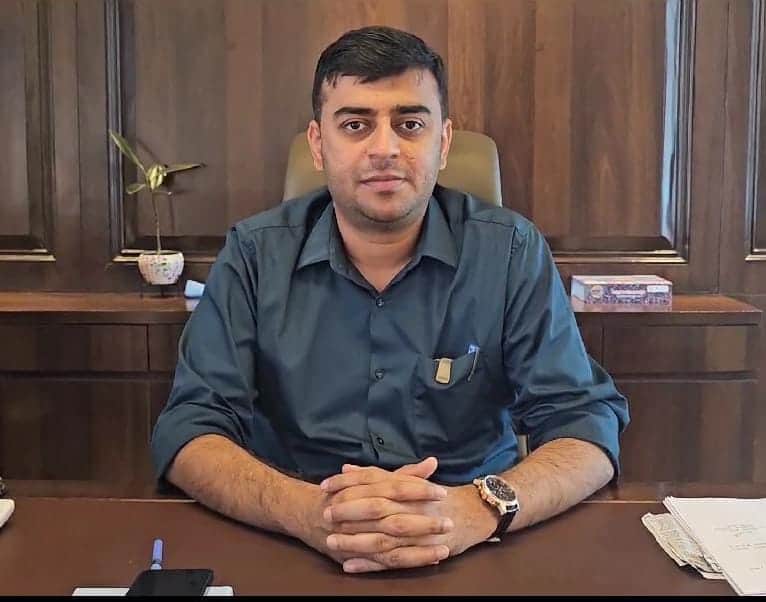 कलेक्टर पार्थ जैसवाल ने अवैध उत्खनन के मामले पर की बड़ी कार्रवाई।