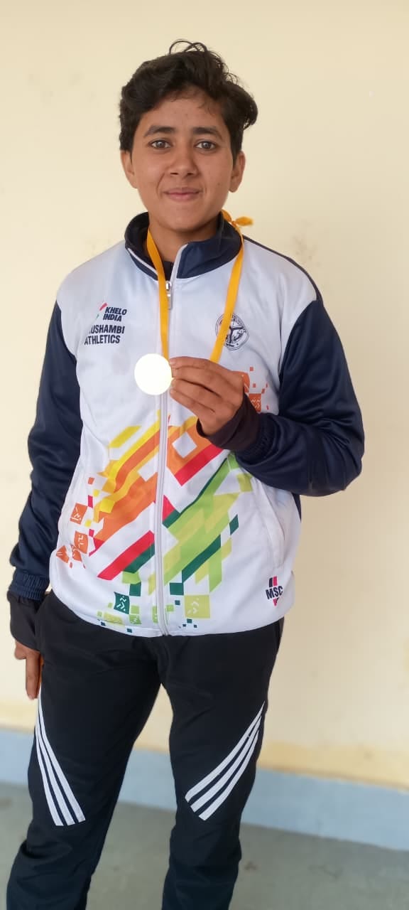 Komal became the champion of the sixth state open walk race.Komal became the champion of the sixth state open walk race.