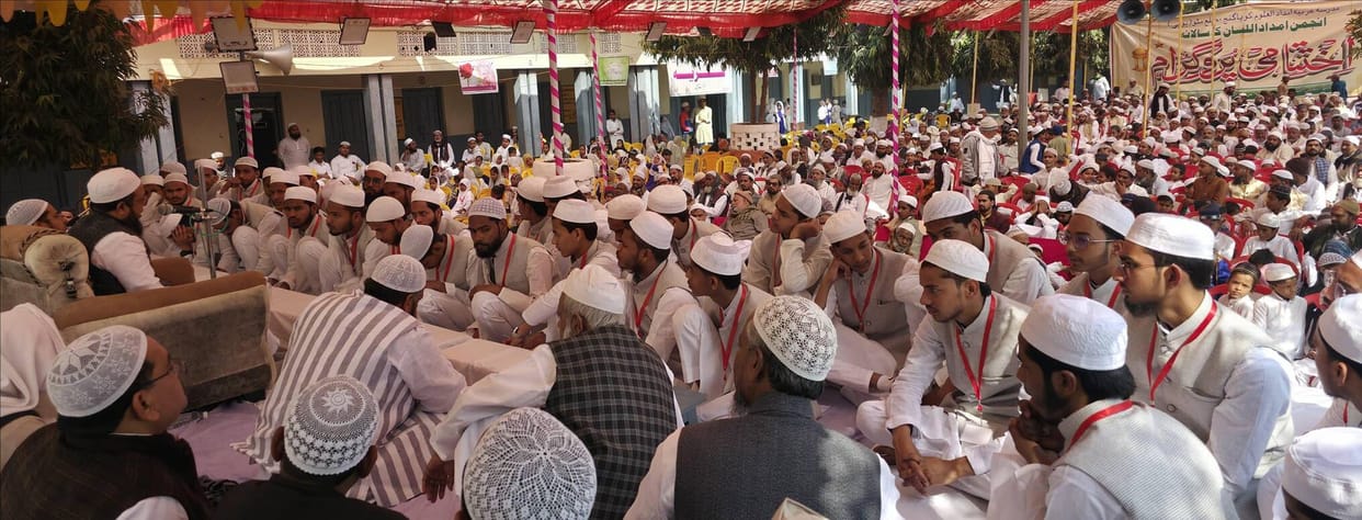 Balance of religious and worldly education is the foundation of a strong society: Mufti Anwar