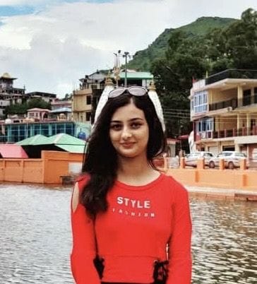 Jyoti Thakur, daughter of Gharoli of Nithar, became Agriculture Extension Officer