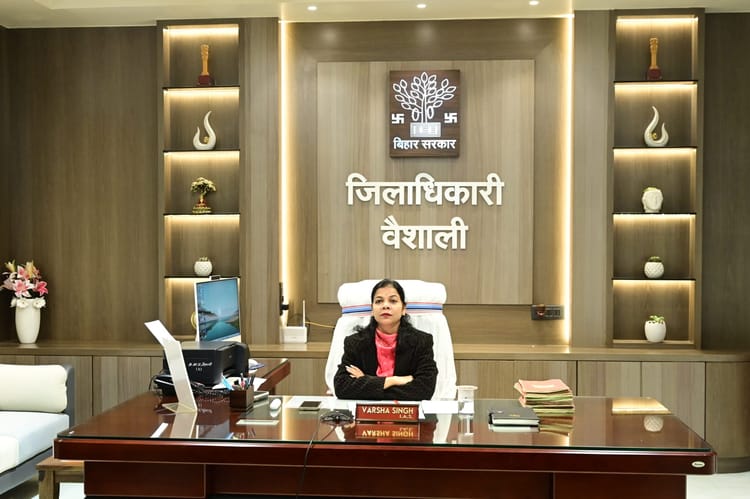 Bihar News : तीन चिकित्सकों का तबादला, दो स्वास्थ्यकर्मियों की सेवा समाप्त; वजह बड़ा अपराध, जानें मामला