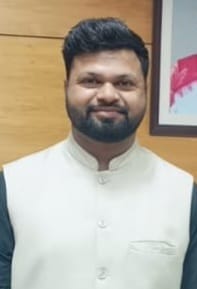Surya Pratap from the city will hoist the tricolor flag on Mount Elbrus.