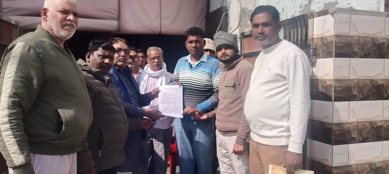 Temporary sanitation workers should be made permanent