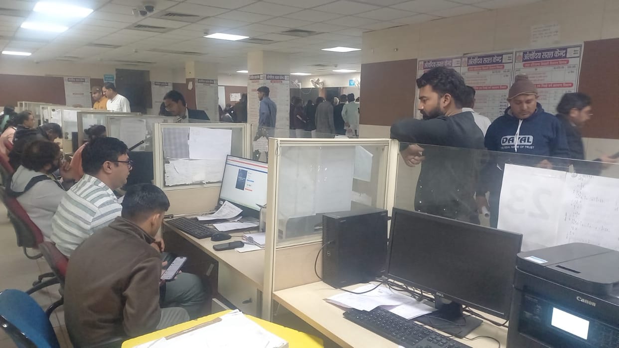 Tehsildar returned from strike, 77 registrations took place in the district