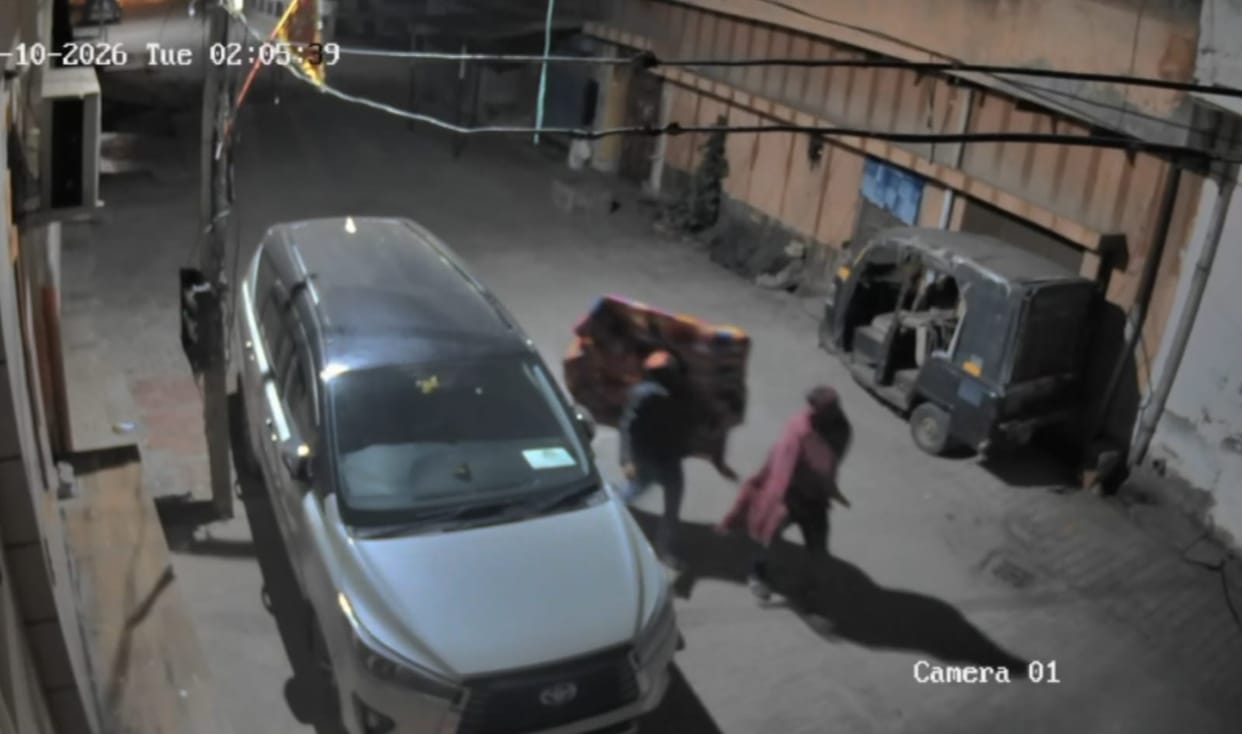 Thieves entered the house wearing blankets and stole jewellery and cash worth Rs 9 lakh.