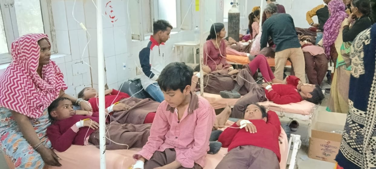 mainpuri news student critical