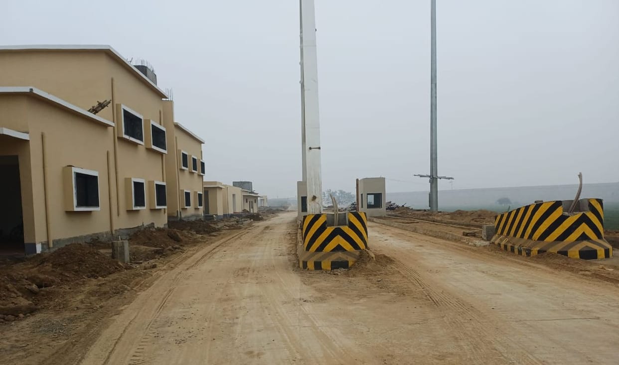900 crore rupees in the budget for the construction of the link expressway