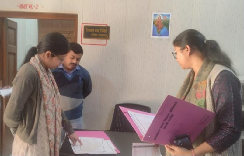 Departmental action against accountant, desk assistant asked to reply