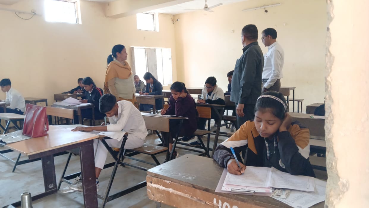 1140 students appeared for the Super-100 Level-1 exam, 646 were absent.