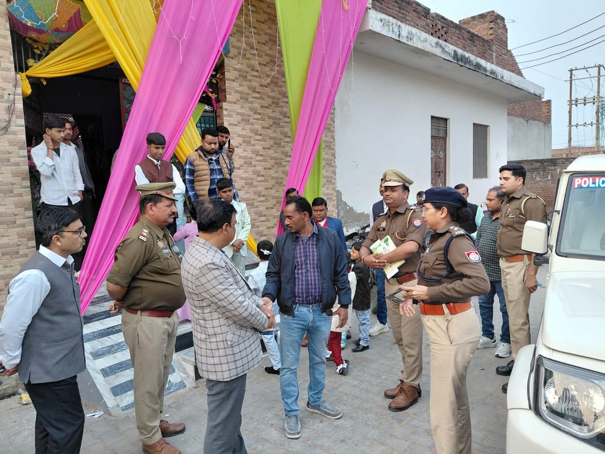 Two youths injured after being stoned for dancing on DJ music