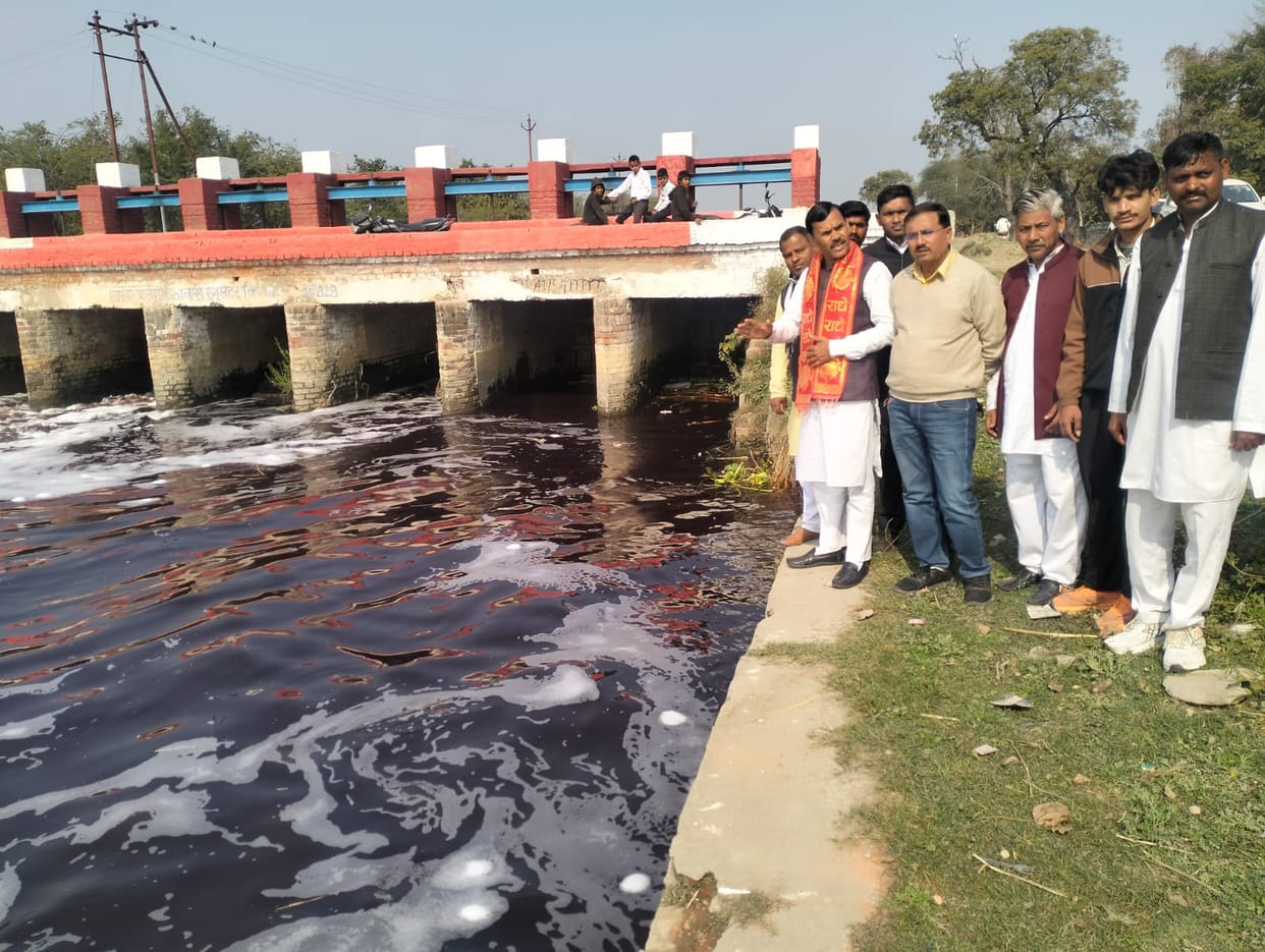 Farmers worried due to chemical water coming into canals