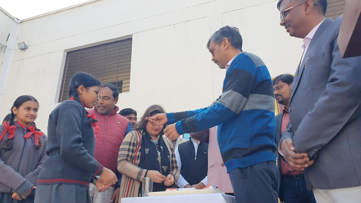 Albendazole doses were administered to students