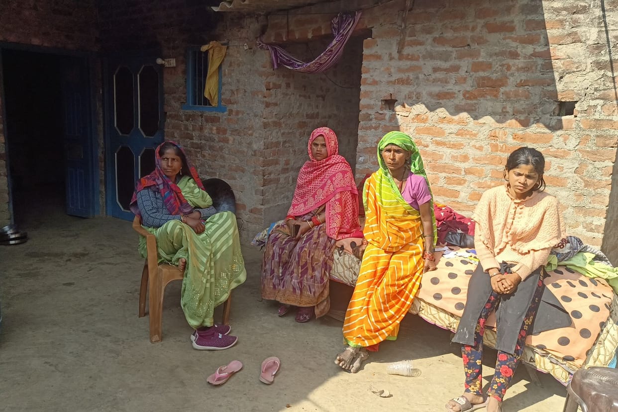 A girl who had come to her uncle's house died after drowning in a well.