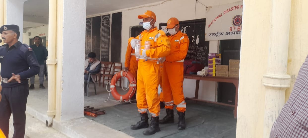 NDRF teaches disaster prevention techniques