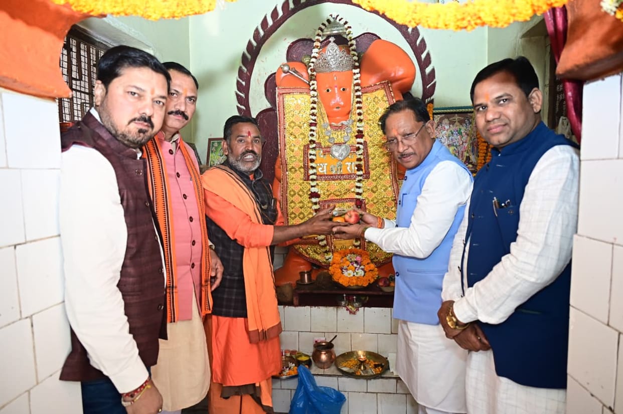 CM Sai met families of MISA detainees After worshipping Hanuman