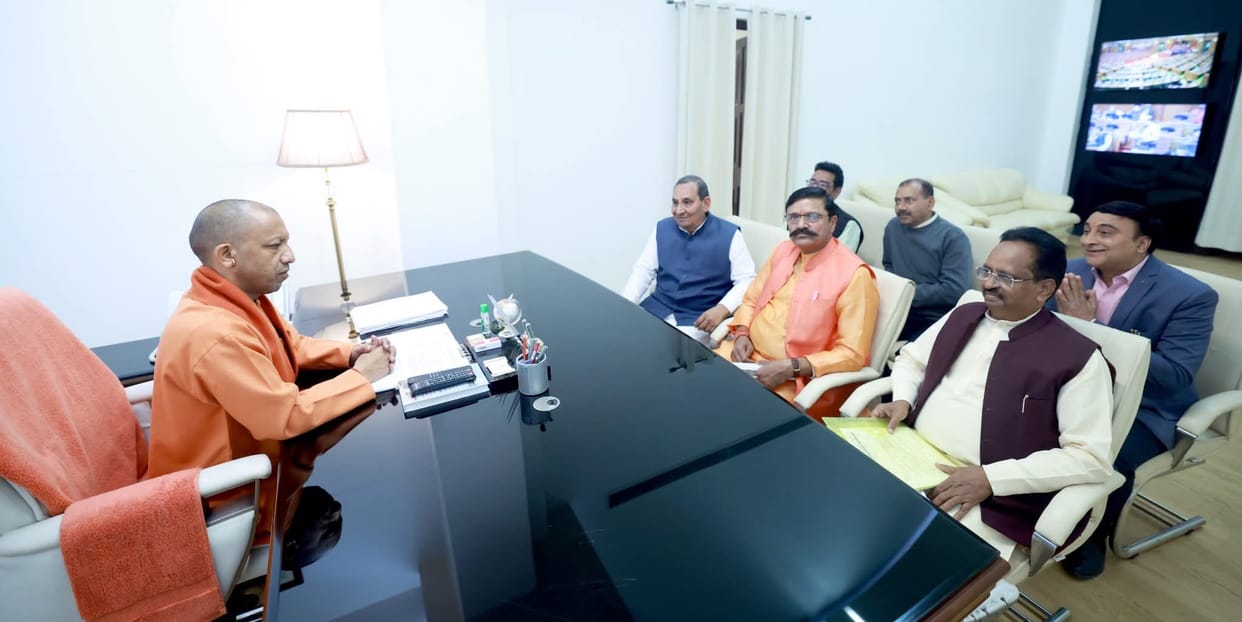 Demand for construction of a park near the prison and shifting of the bus stand outside the city