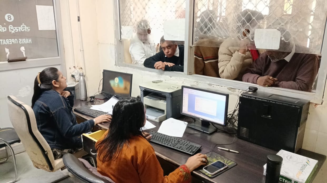 Strike of Tehsildars and Naib Tehsildars ends, 183 registrations completed, 212 new applications received