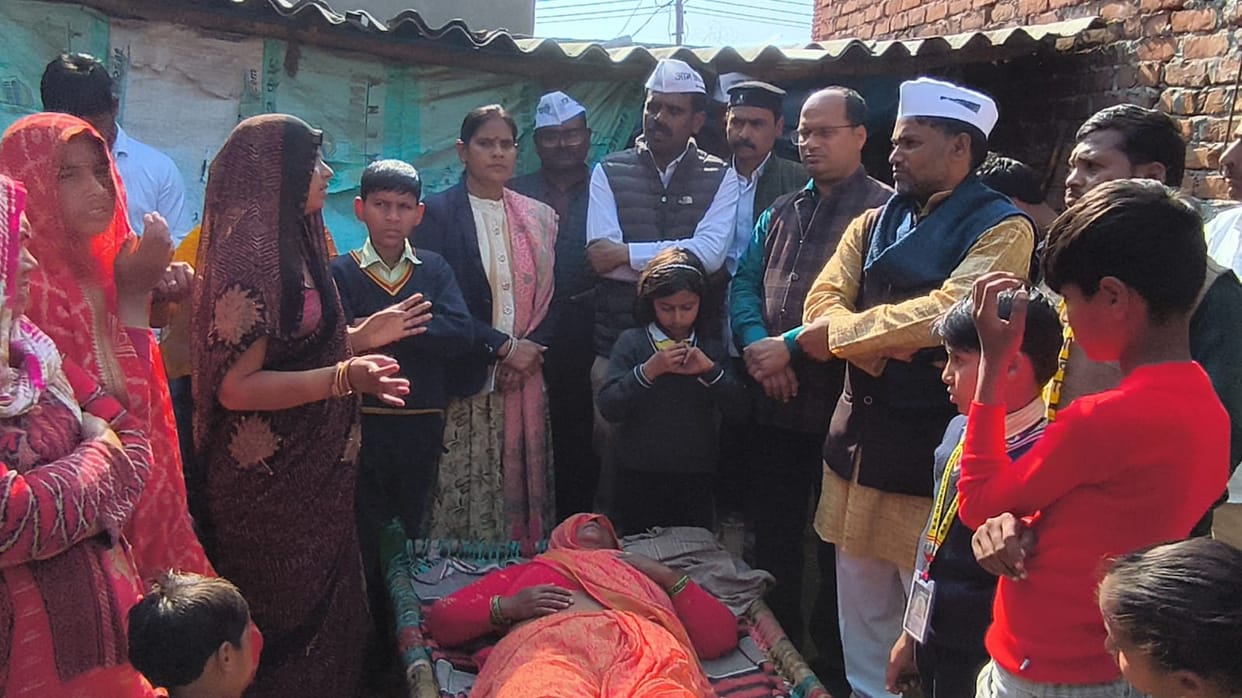AAP MP Sanjay Singh spoke to the victim's mother over the phone.