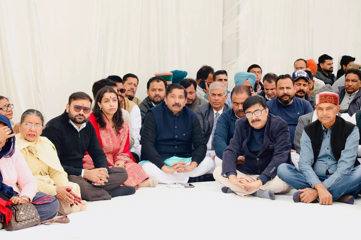 Professor Simmi Agnihotri was remembered in Gondpur Jaichand.