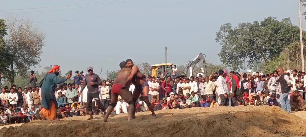 Billa from Haryana was defeated by Sanjay from Ayodhya.