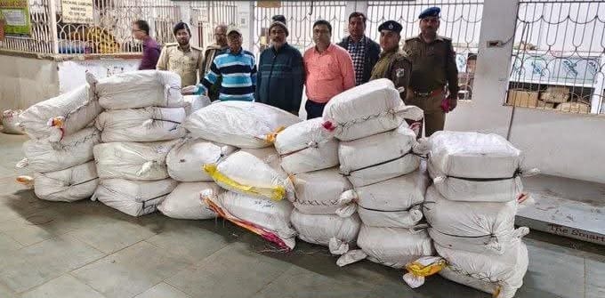 Bihar News foreign poppy seeds worth more than 4million seized from Dibrugarh Amritsar Express in hajipur