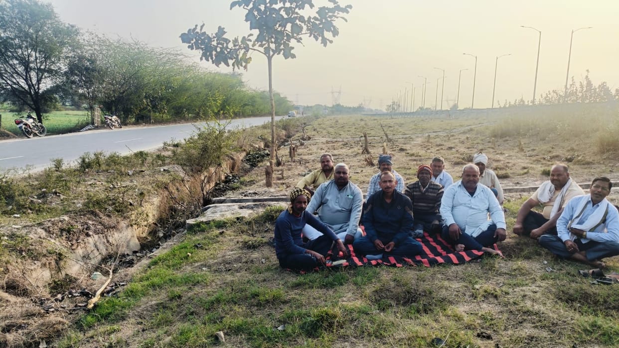 Farmers protest against ADA over tree cutting