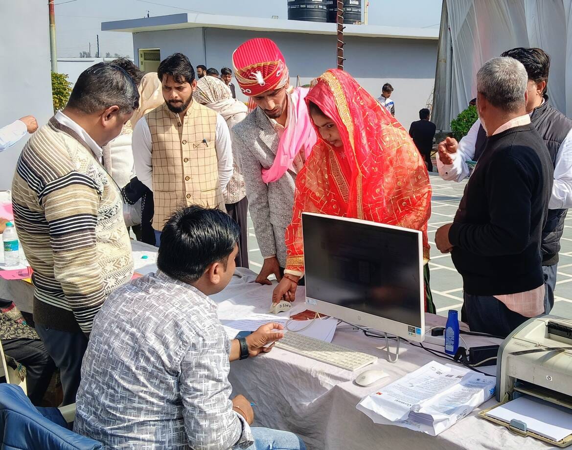 163 couples were married under the Chief Minister's Mass Marriage Scheme.