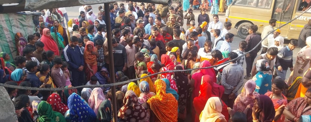 An attempt was made to block the road by placing the body of the farmer