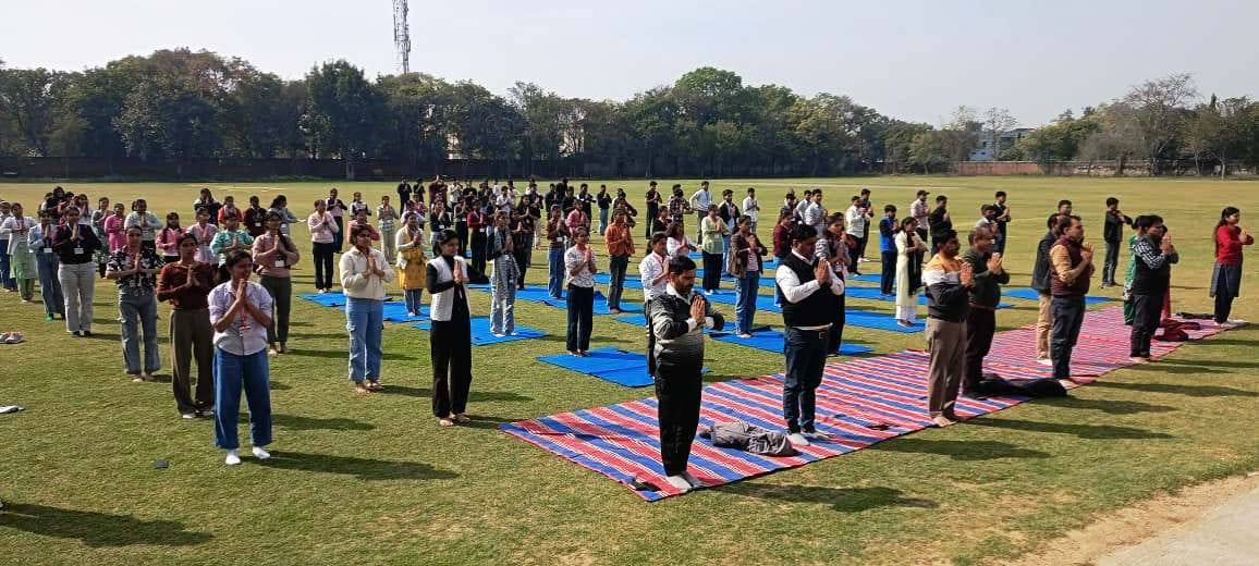 Yoga reduces mental stress: Rakesh