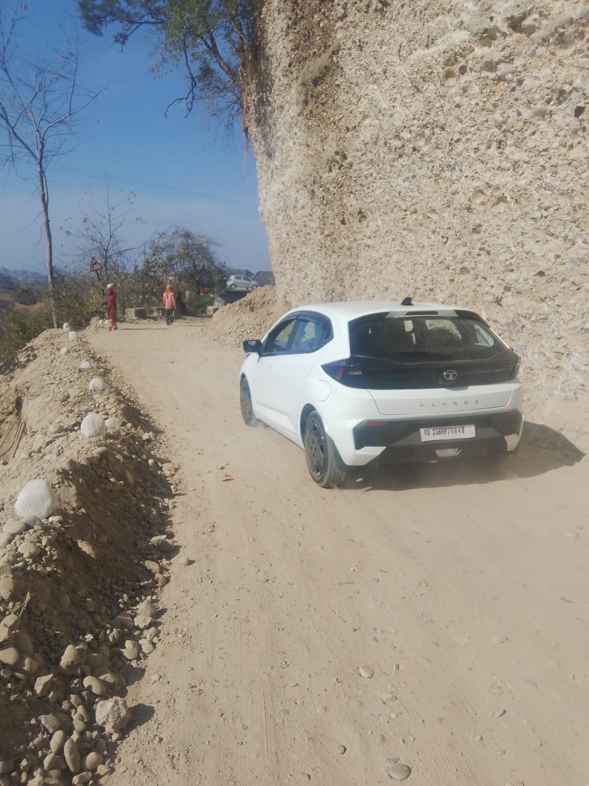 After ten days, the Uhl-Tauni Devi-Kakkar route was restored for buses.