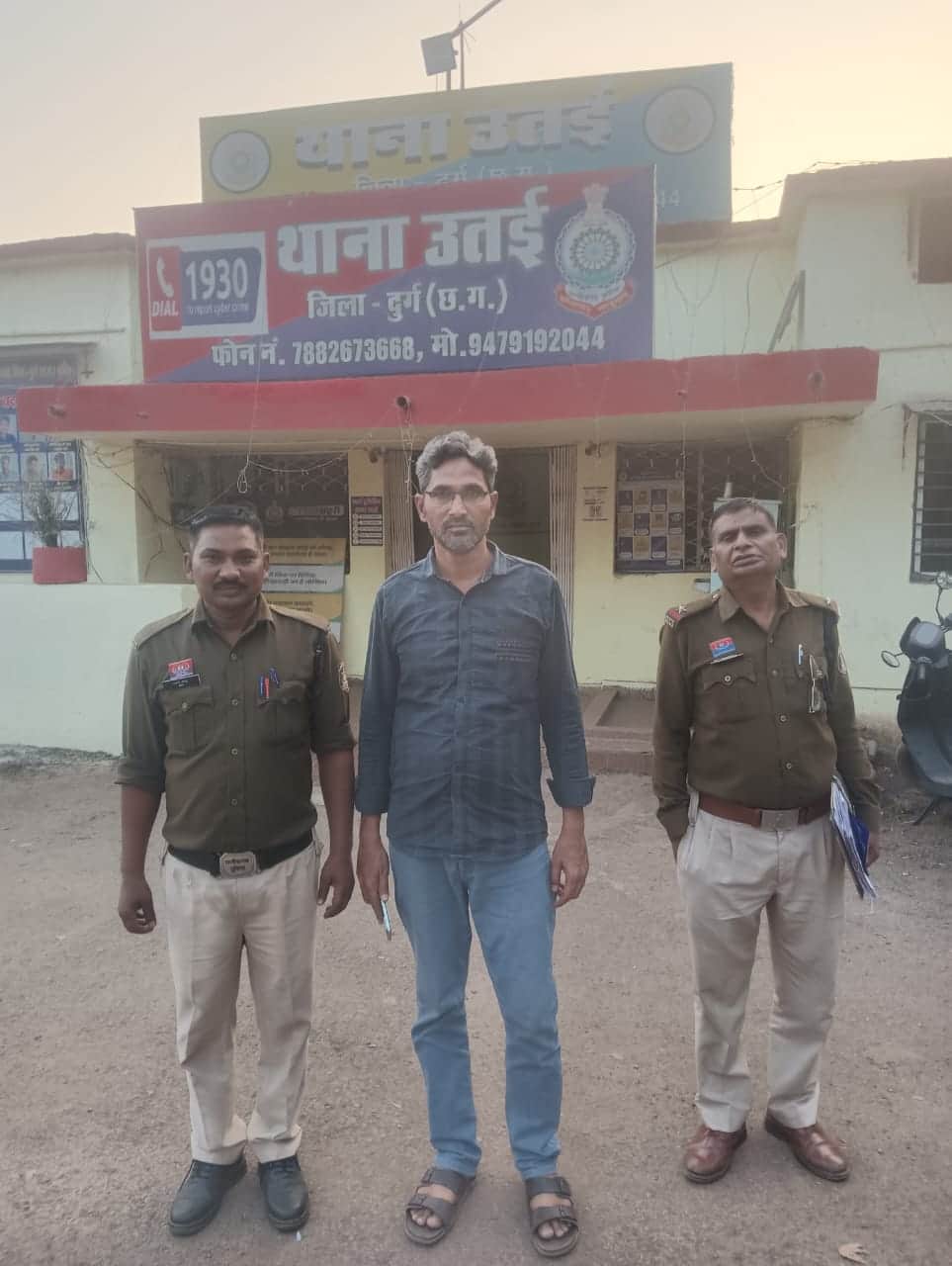 बच्चों बेचा जा रहा एक्सपायरी सामान