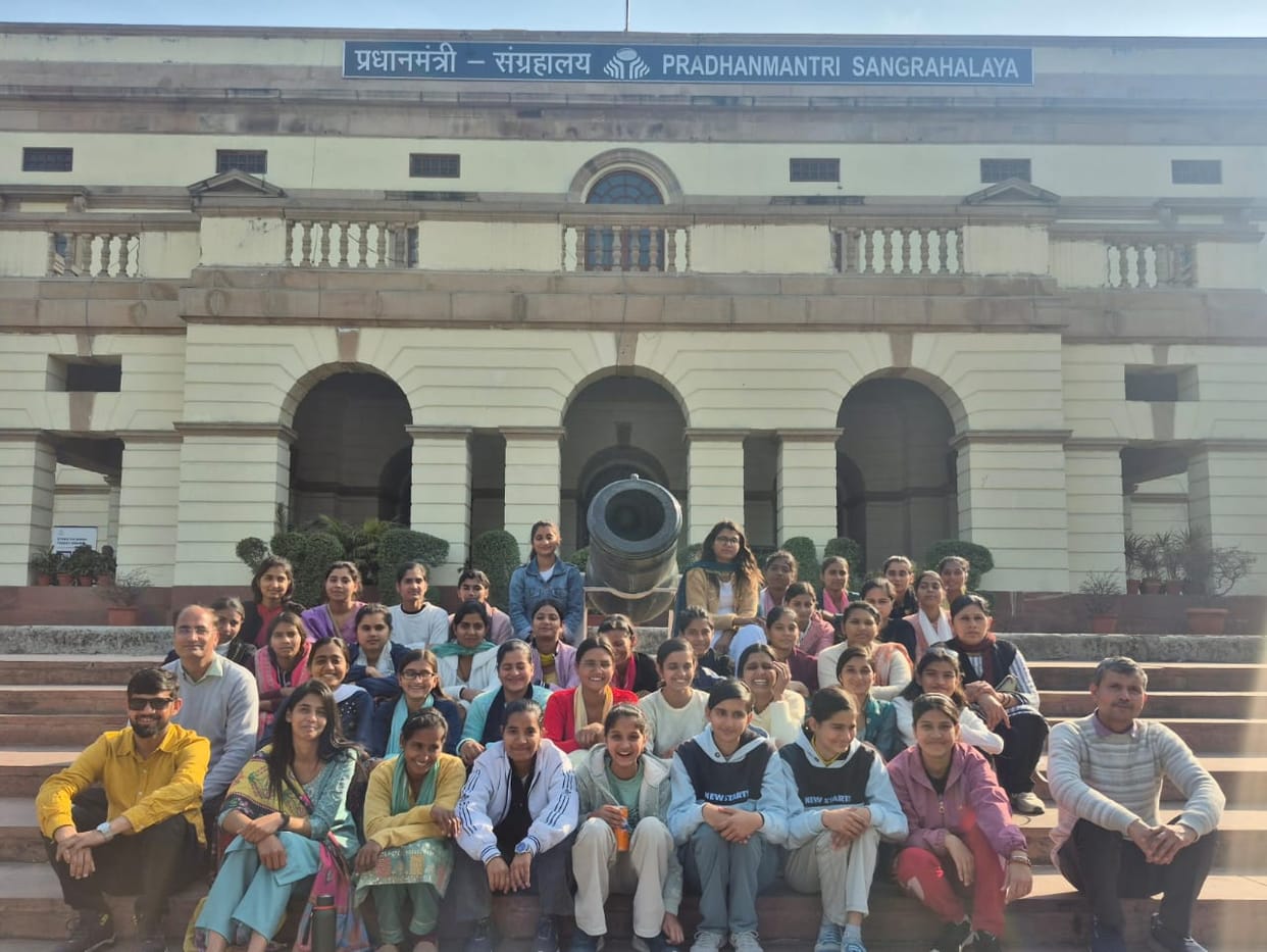 The girl students made a one-day educational tour to Delhi.