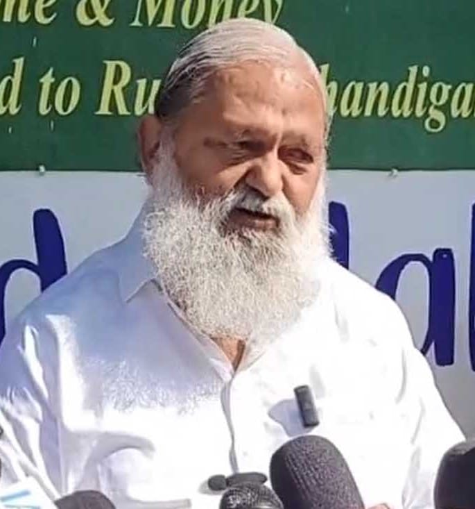 Rahul has lost his senses after losing elections 95 times: Vij