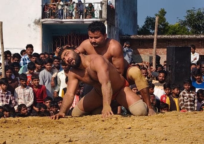 Nepal's Thapa defeated Vicky Pehlwan.