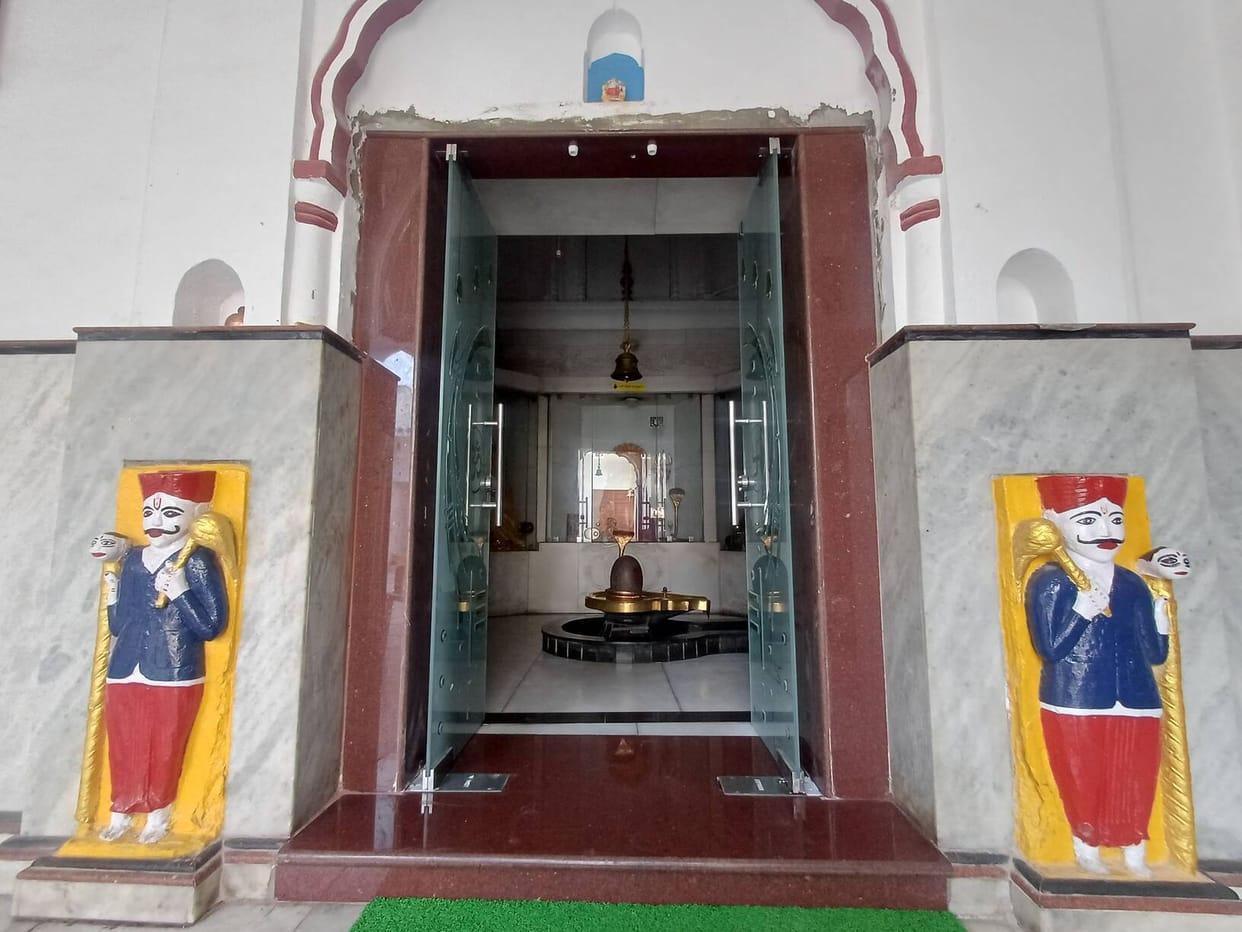 The ancient Shiva temple of Timber Market is the center of faith.