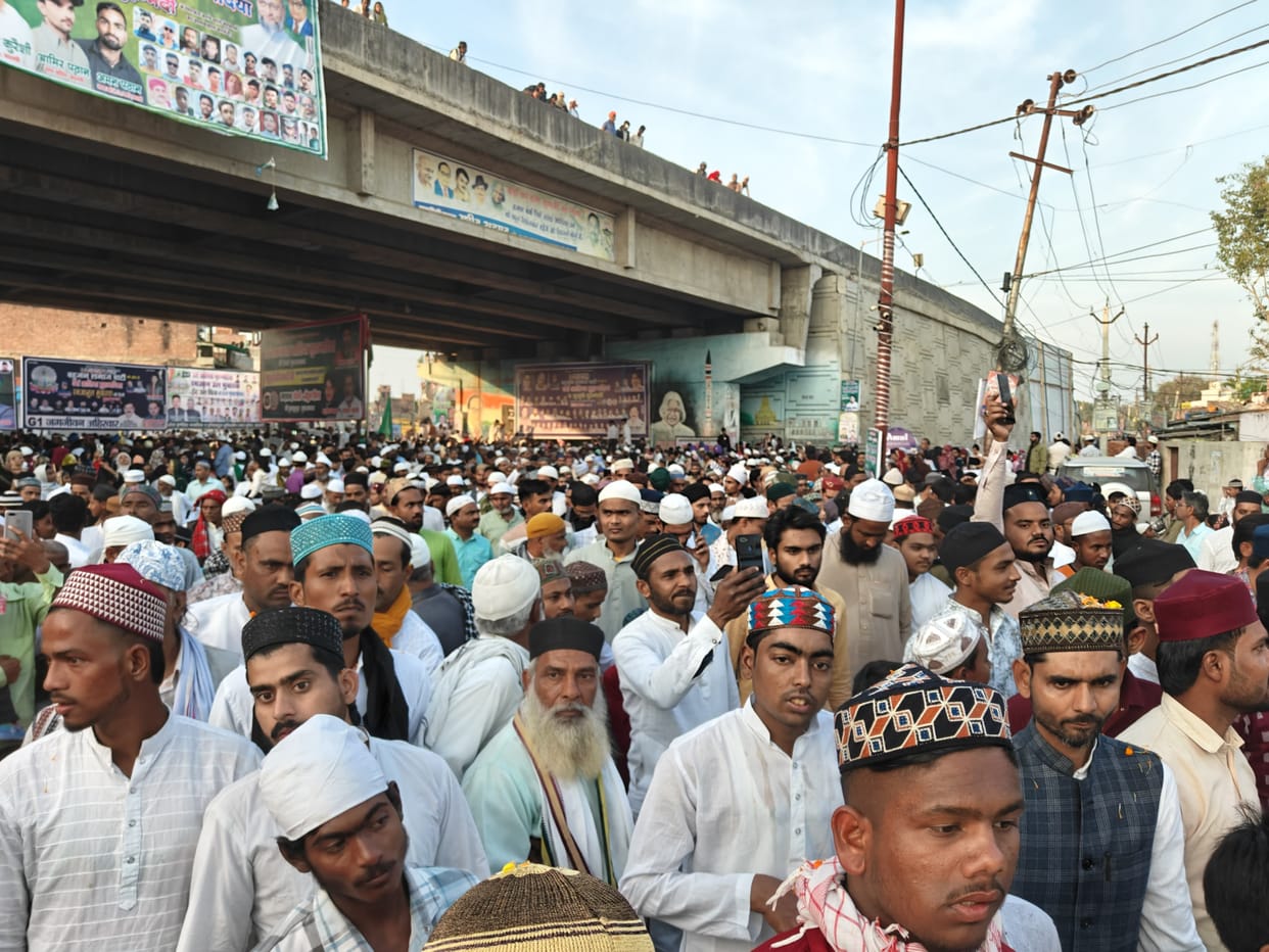 Urs procession taken out in Kalpi, devotees gathered in large numbers