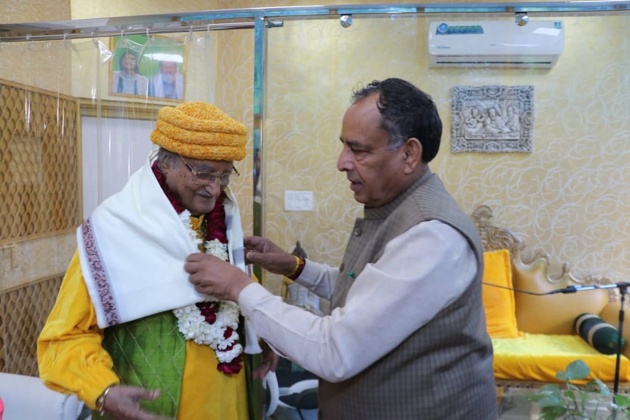 A visit to Osho Dham gives positive energy: Mohan Lal