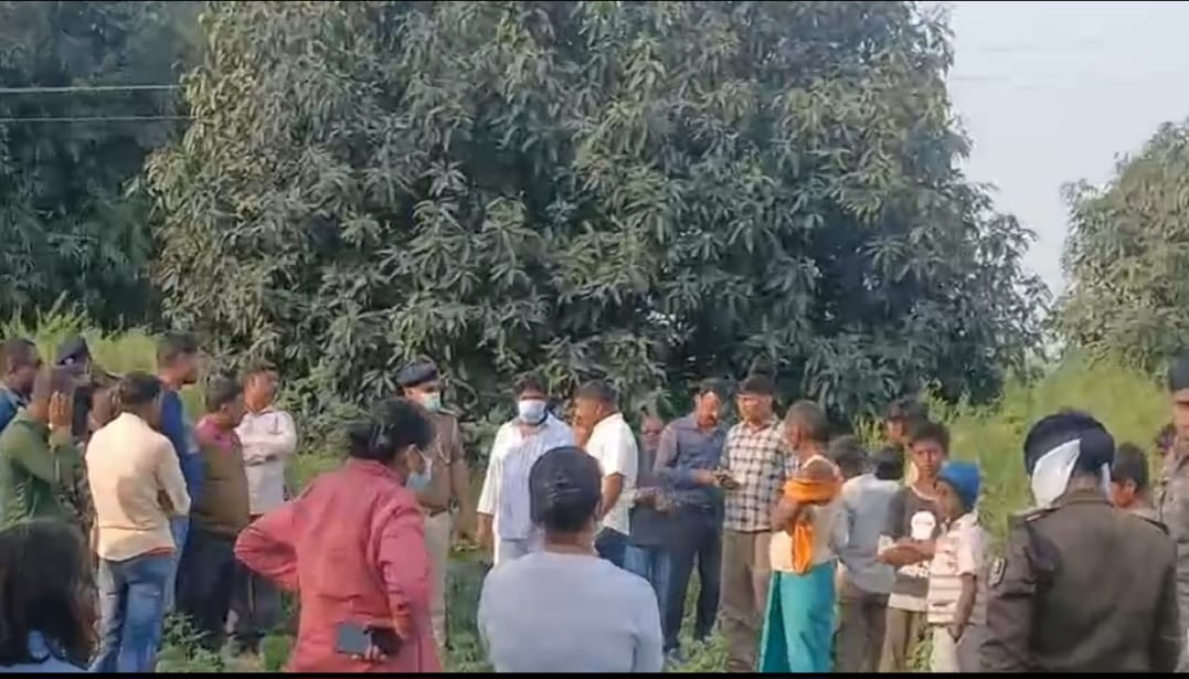 गायब युवक का पेड़ से लटका शव बरामद